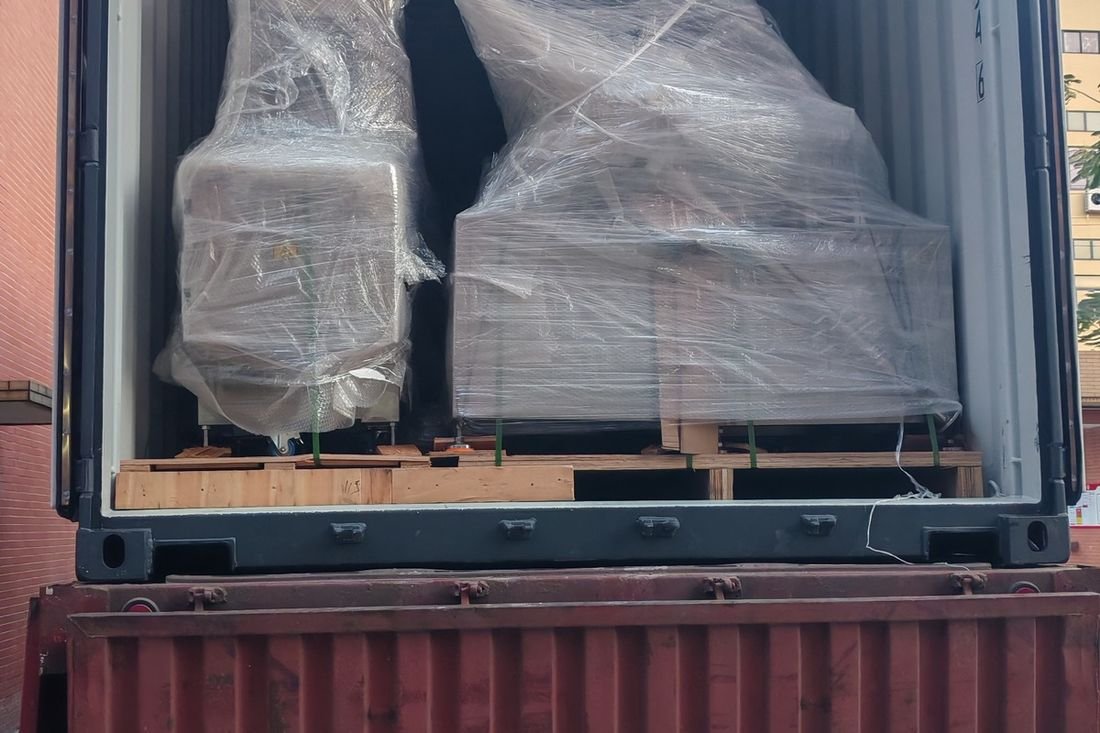 Oral-pouch line container-shipment photo