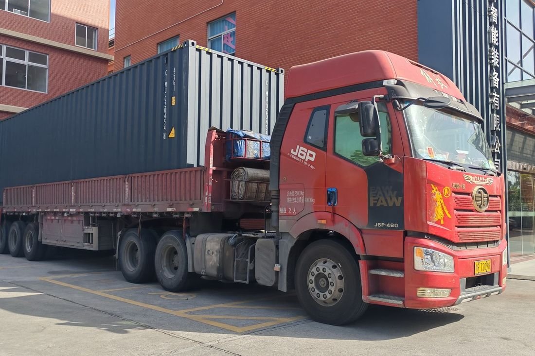 Oral-pouch line container-shipment photo