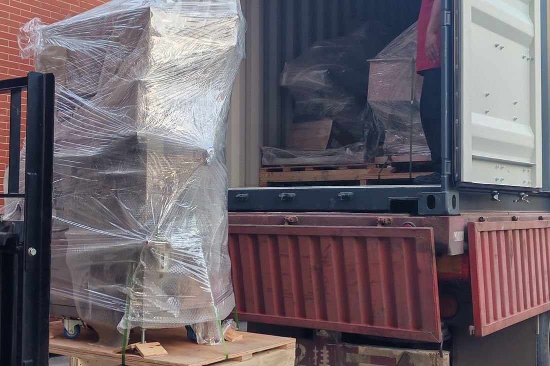 Oral-pouch line container-shipment photo