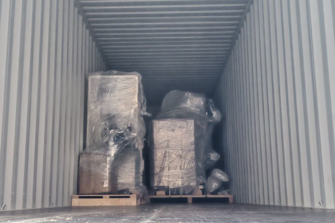 Oral-pouch line container-shipment photo