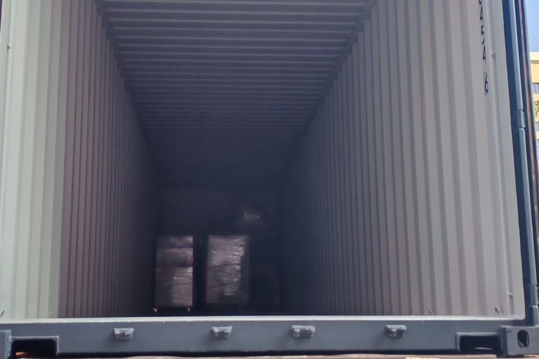 Oral-pouch line container-shipment photo
