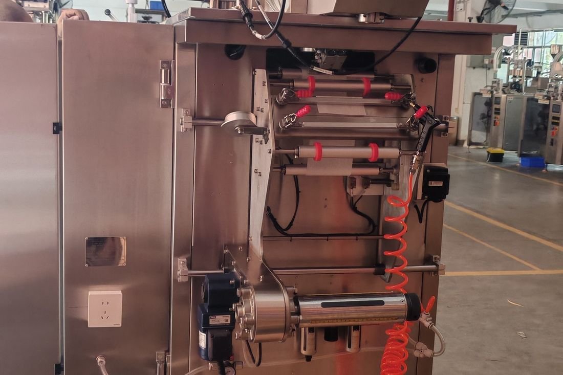 Oral-pouch line container-shipment photo