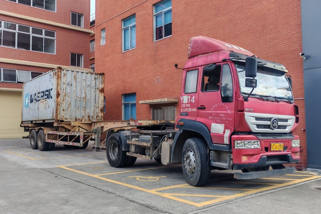Oral-pouch line container-shipment photo