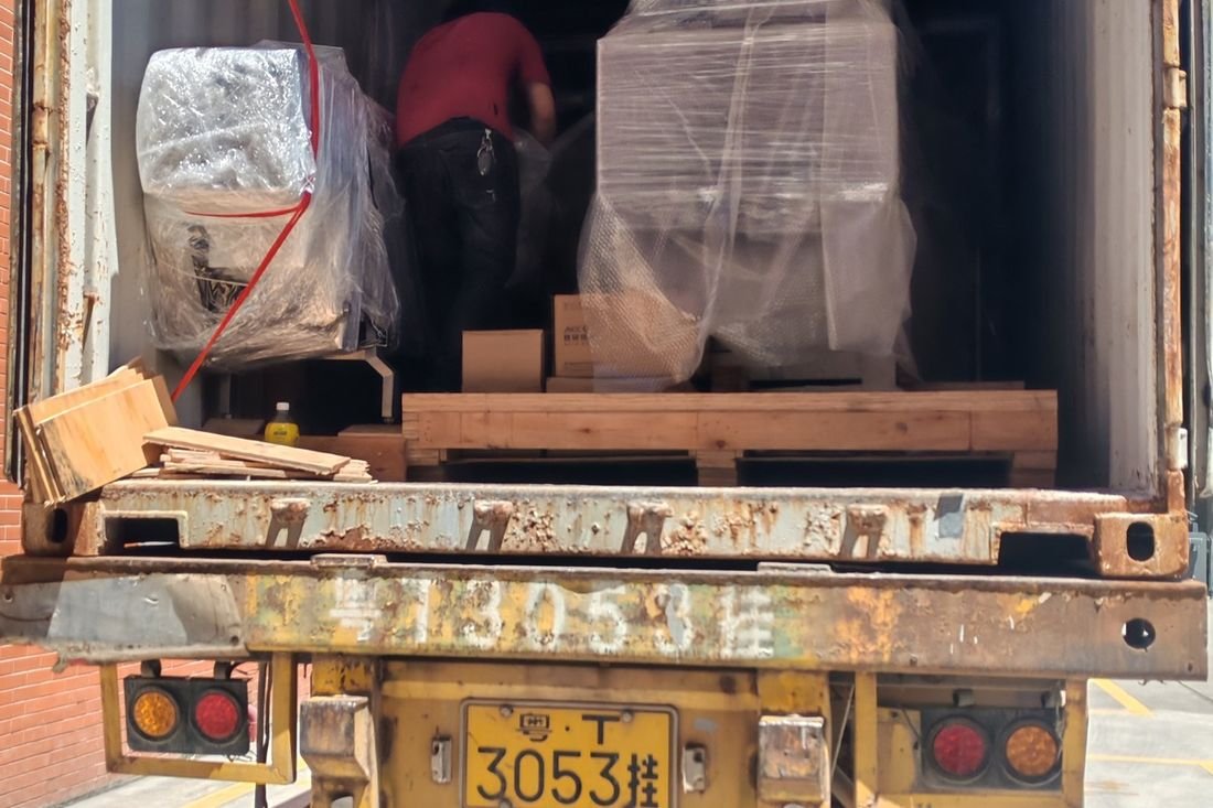 Oral-pouch line container-shipment photo