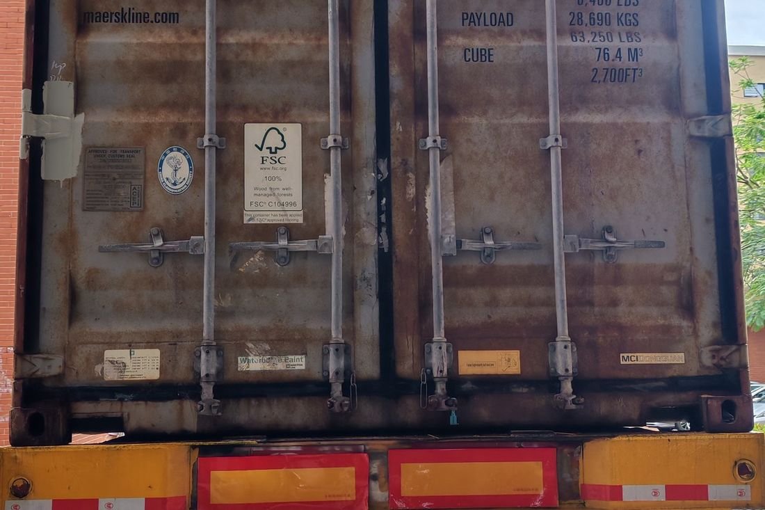 Oral-pouch line container-shipment photo