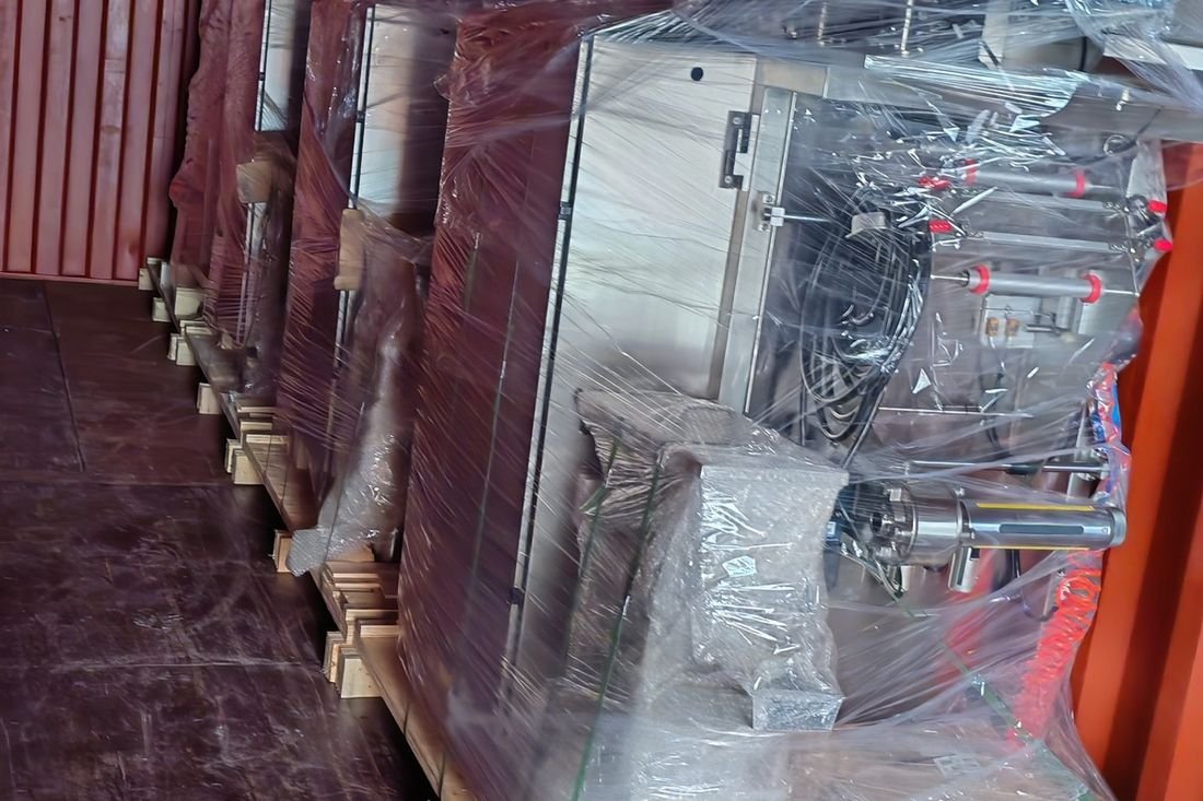 Oral-pouch line container-shipment photo