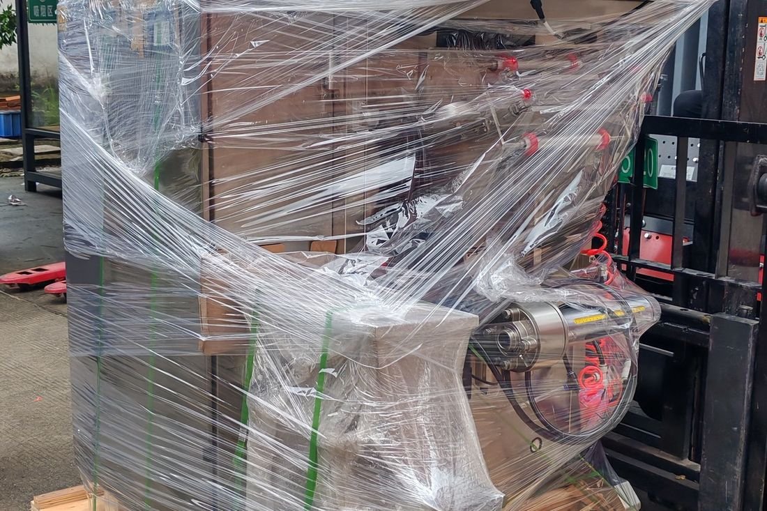 Oral-pouch line container-shipment photo