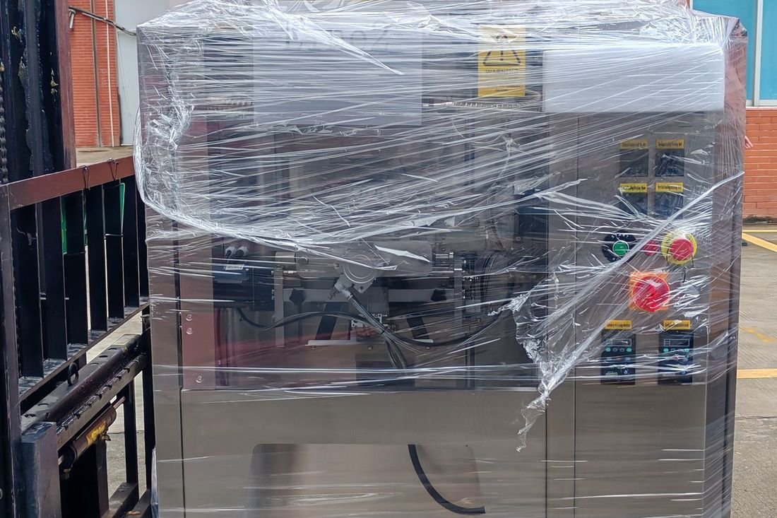 Oral-pouch line container-shipment photo