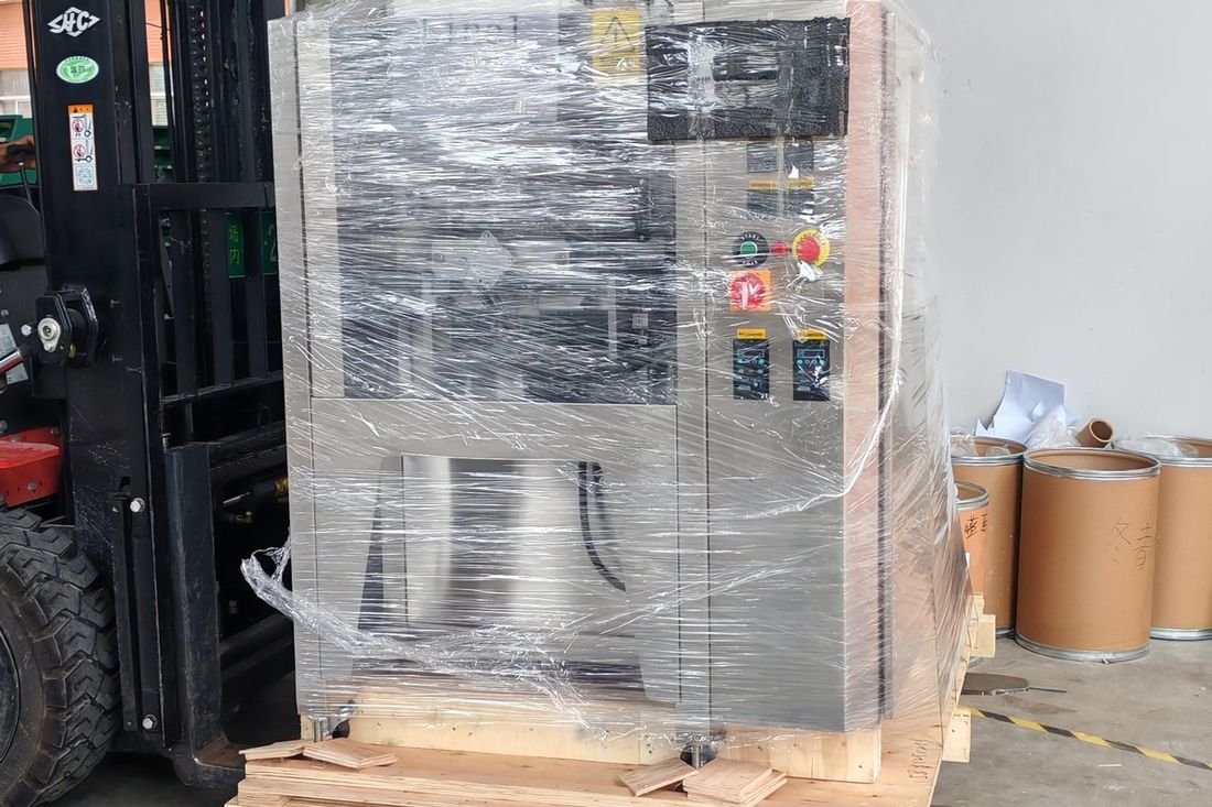 Oral-pouch line container-shipment photo