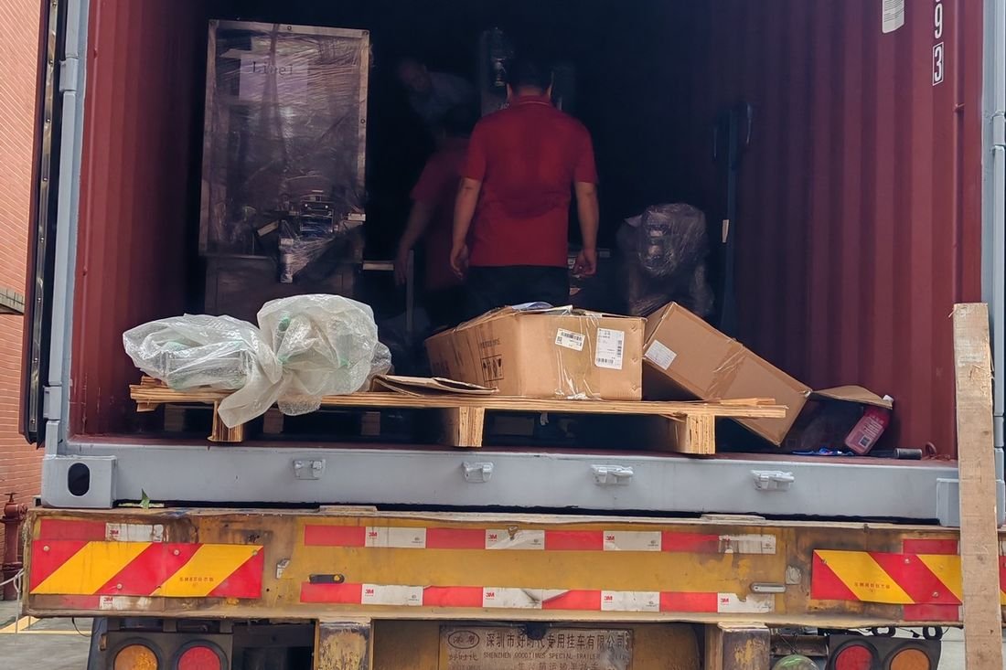 Oral-pouch line container-shipment photo