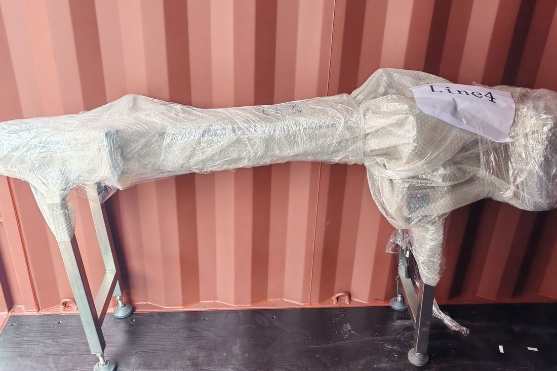 Oral-pouch line container-shipment photo