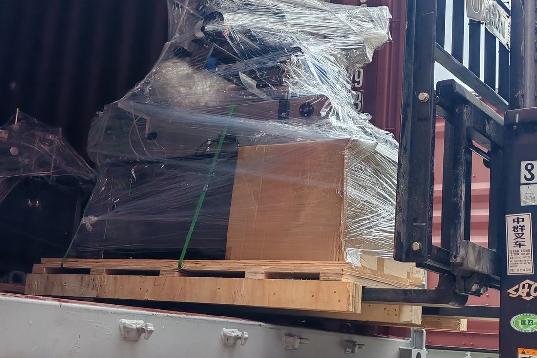 Oral-pouch line container-shipment photo